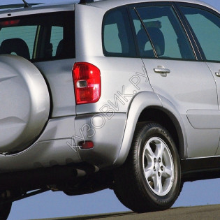 Бампер задний в цвет кузова Toyota Rav4 2 XA20 (2000-2005) правый угол с отв под расширитель